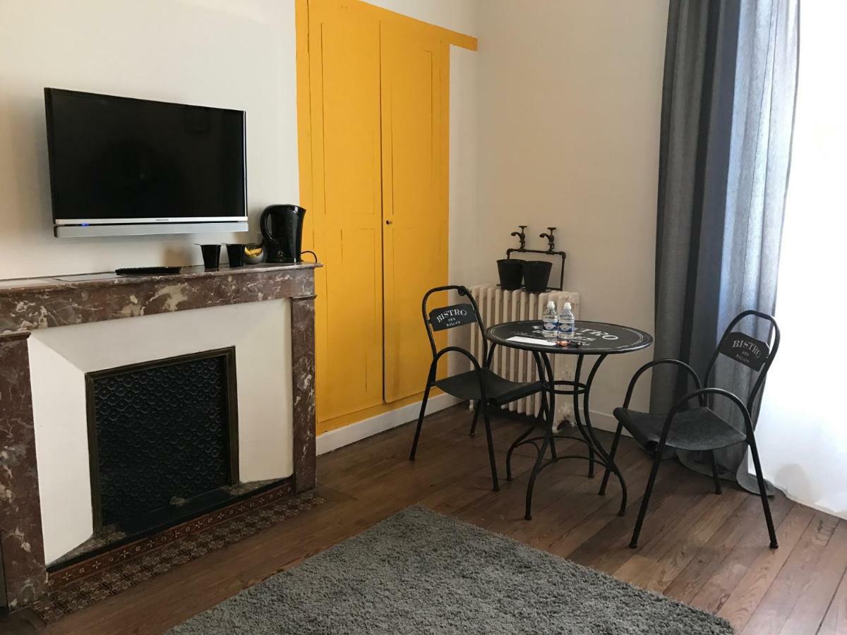 B&B - Le Jardin Du Palais Каркасон Екстериор снимка