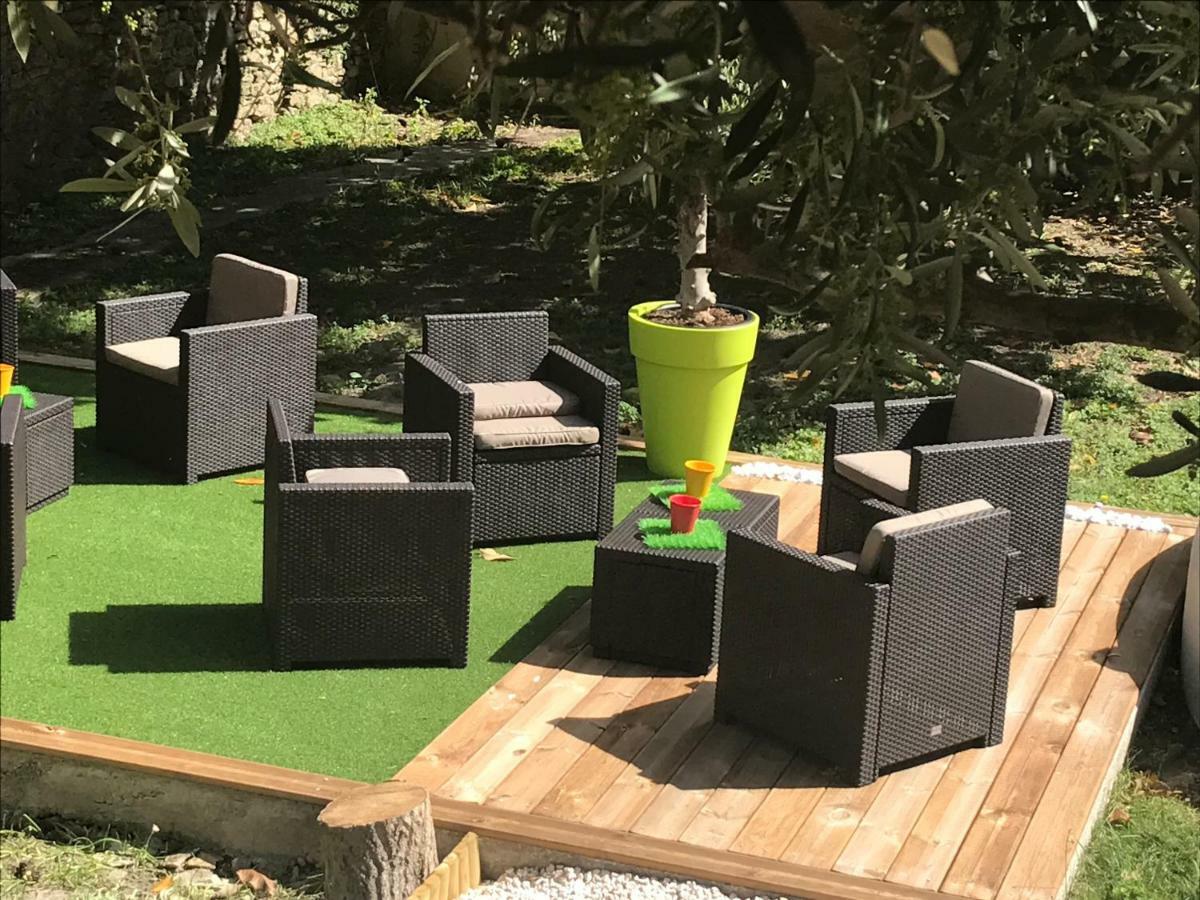 B&B - Le Jardin Du Palais Каркасон Екстериор снимка