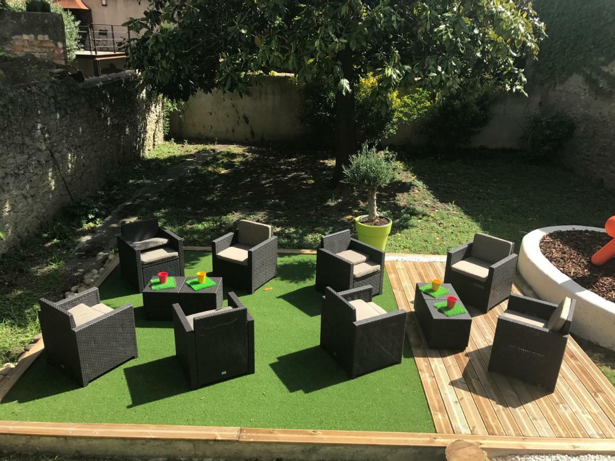 B&B - Le Jardin Du Palais Каркасон Екстериор снимка
