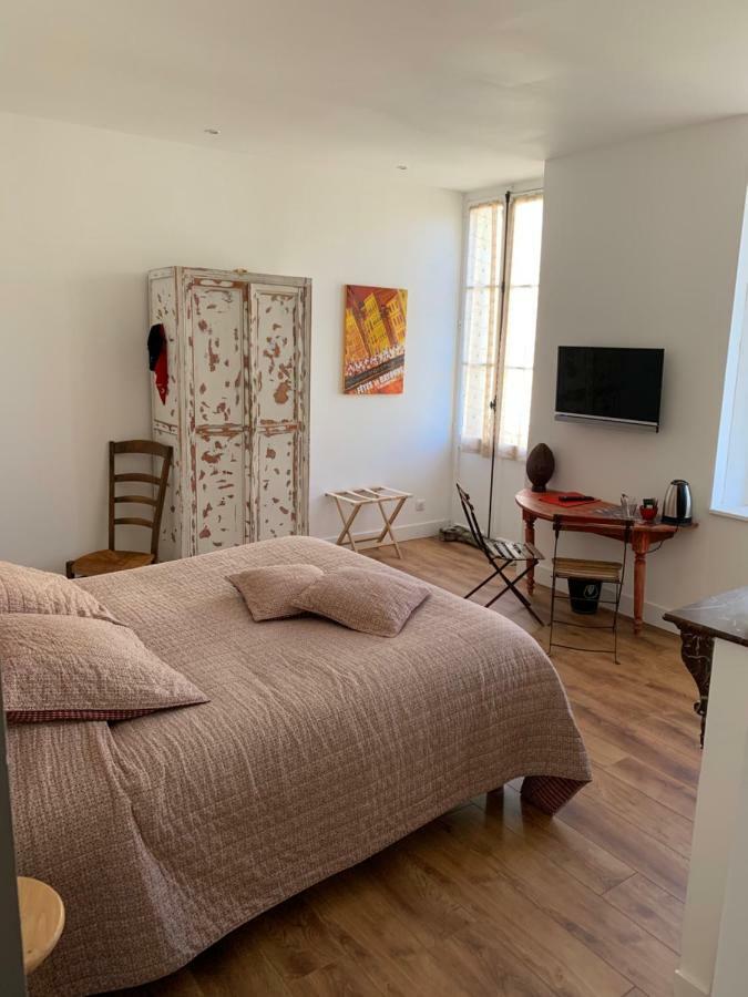 B&B - Le Jardin Du Palais Каркасон Екстериор снимка